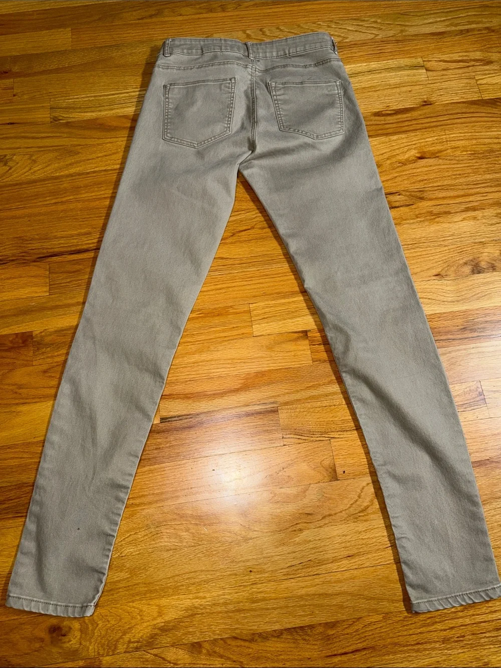 H&M Women's Skinny Jeans in Light Gray - Picture 10 of 10